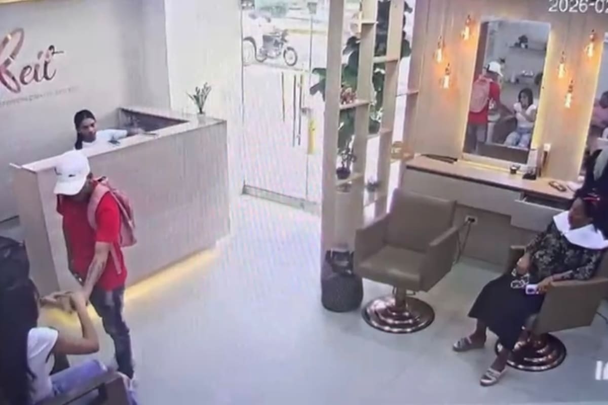 Video: Atraco en peluquería quedó registrado en cámaras de seguridad