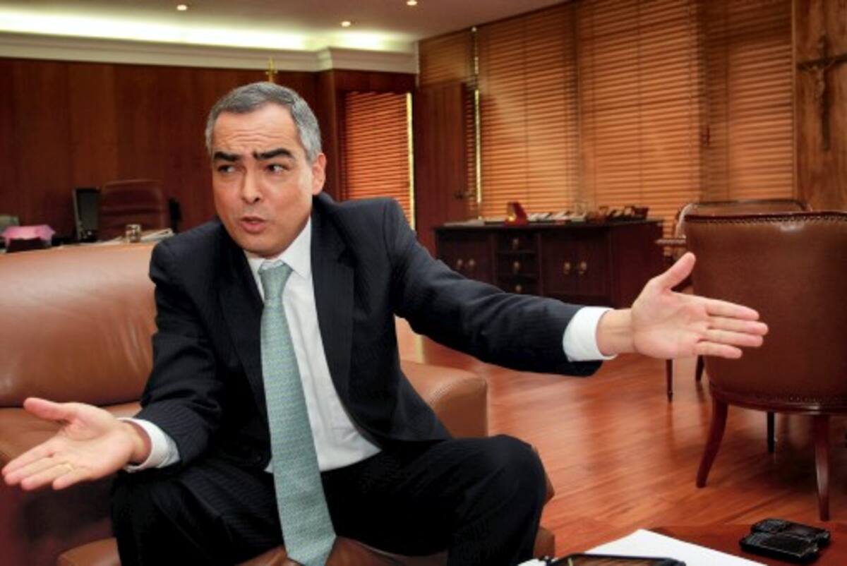 Rodrigo Rivera presentó su renuncia al presidente Juan Manuel Santos. COLPRENSA