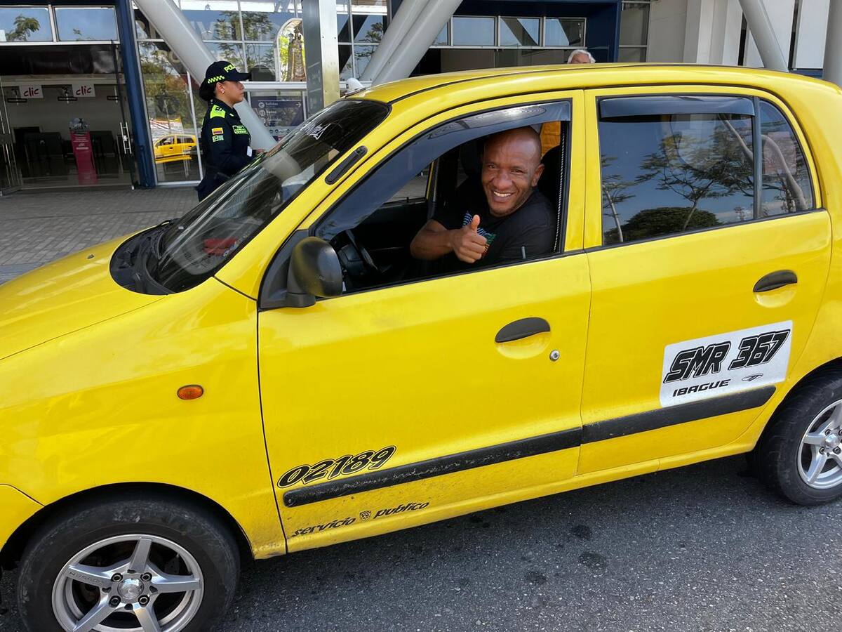 Ronald Alegría fue jugador del Real Cartagena y ahora se desempeña como taxista. //Cortesía
