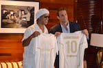 Ronaldinho regresará al fútbol y este fue el equipo que lo contrató