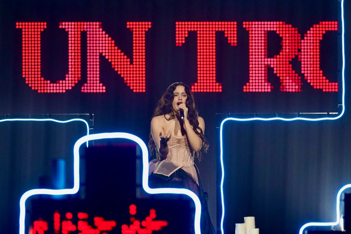 Presentación de Rosalía en Los40 Music Awards: interpretó una canción de ‘Lux’