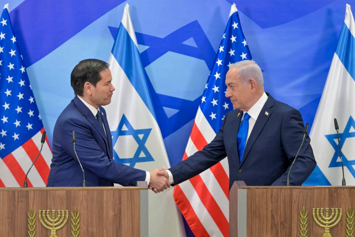 El secretario de Estado de Estados Unidos, Marco Rubio (i), durante la rueda de prensa conjunta ofrecida tras la reunión con el primer ministro de Israel, Bejamín Netanyahu (d). //EFE