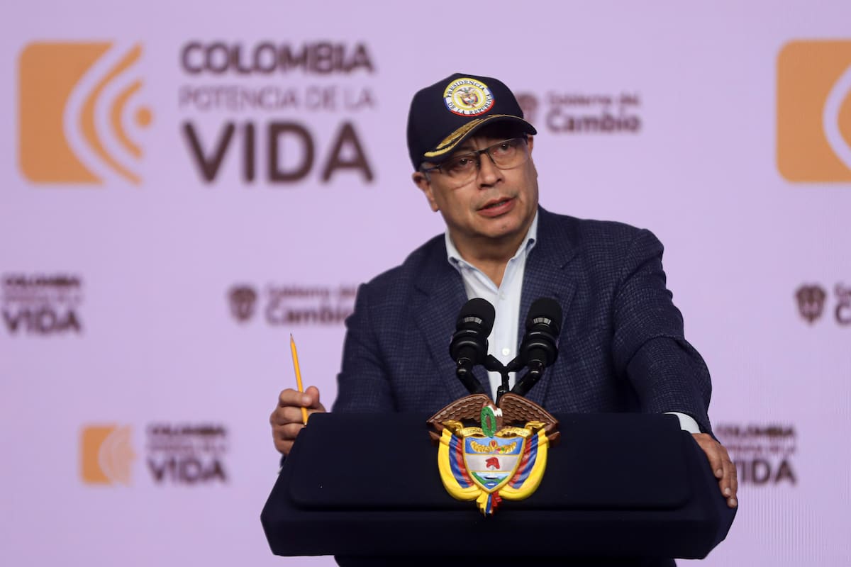 El presidente Gustavo Petro celebró la prohibición de las corridas de toros