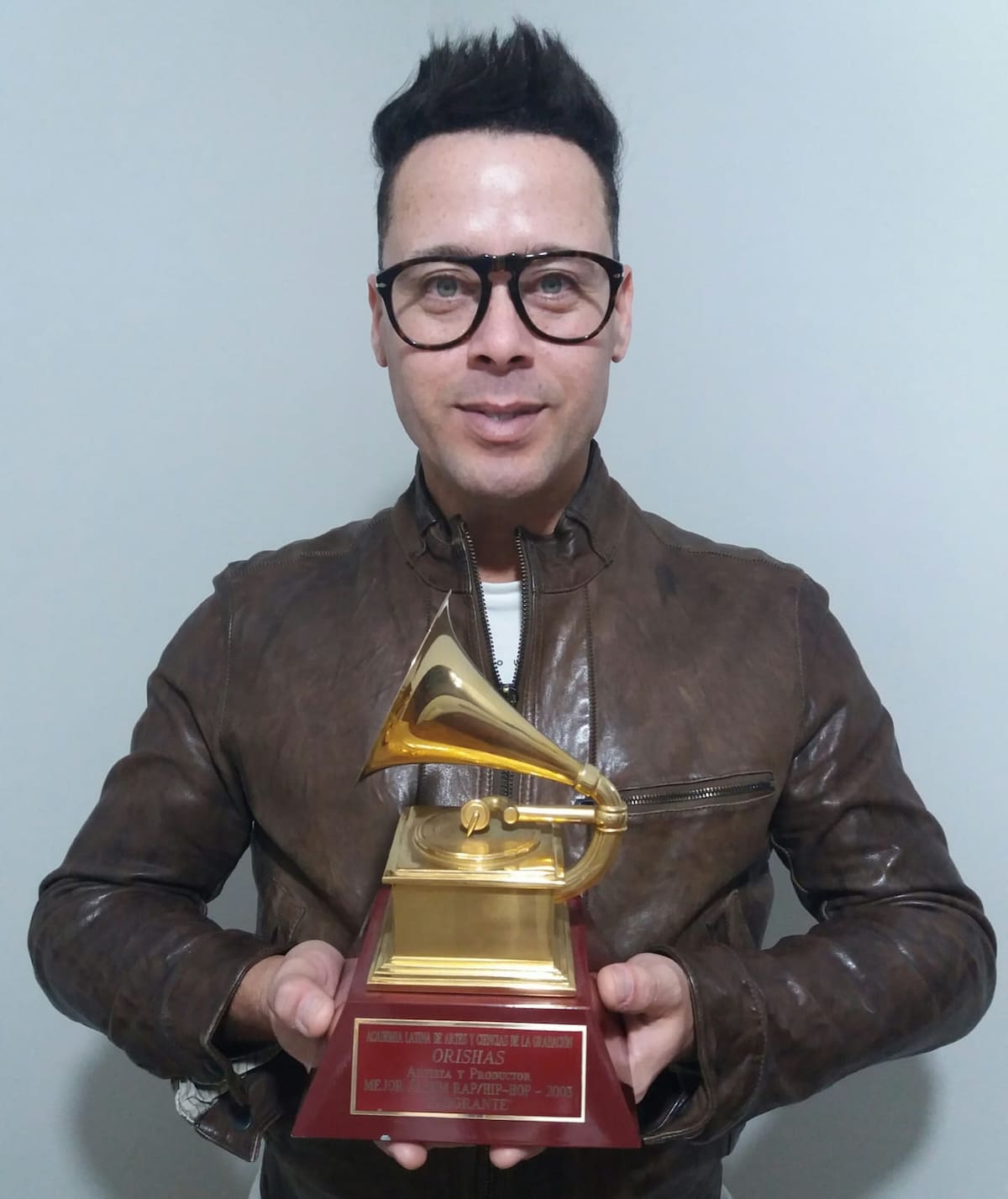 Ruzzo MC abre una nueva era con “Bien Plantao”, primer tema de “Pionero”. // Cortesía