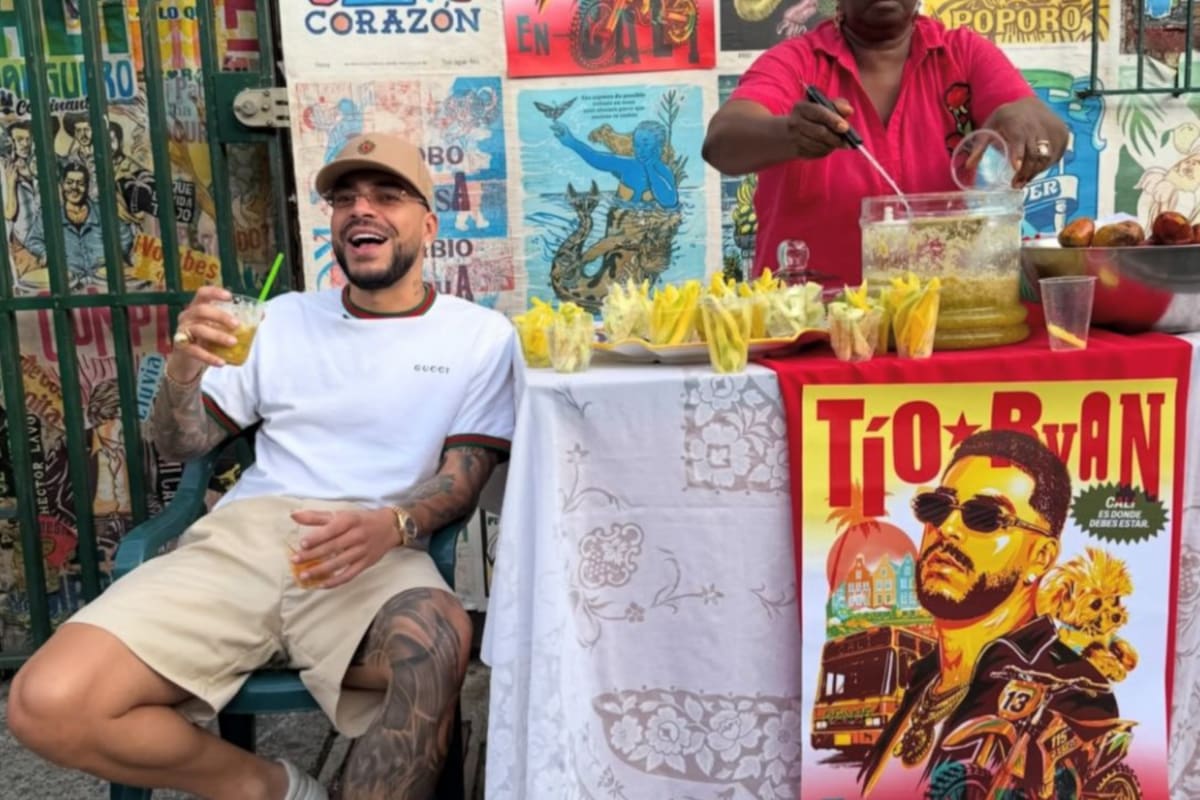 Ryan Castro descubrió que le estrellaron uno de sus carros y así reaccionó