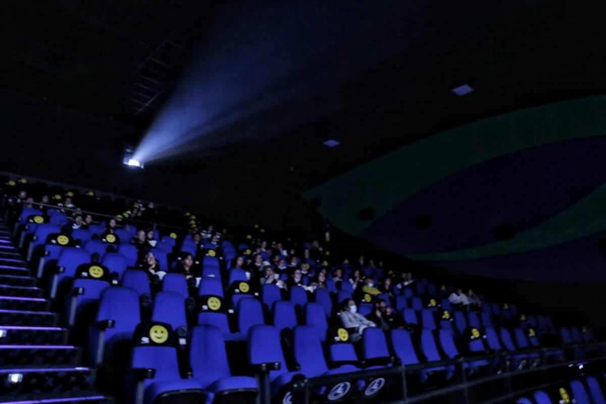 Destino final 6: se desplomó techo de una sala de cine en plena función
