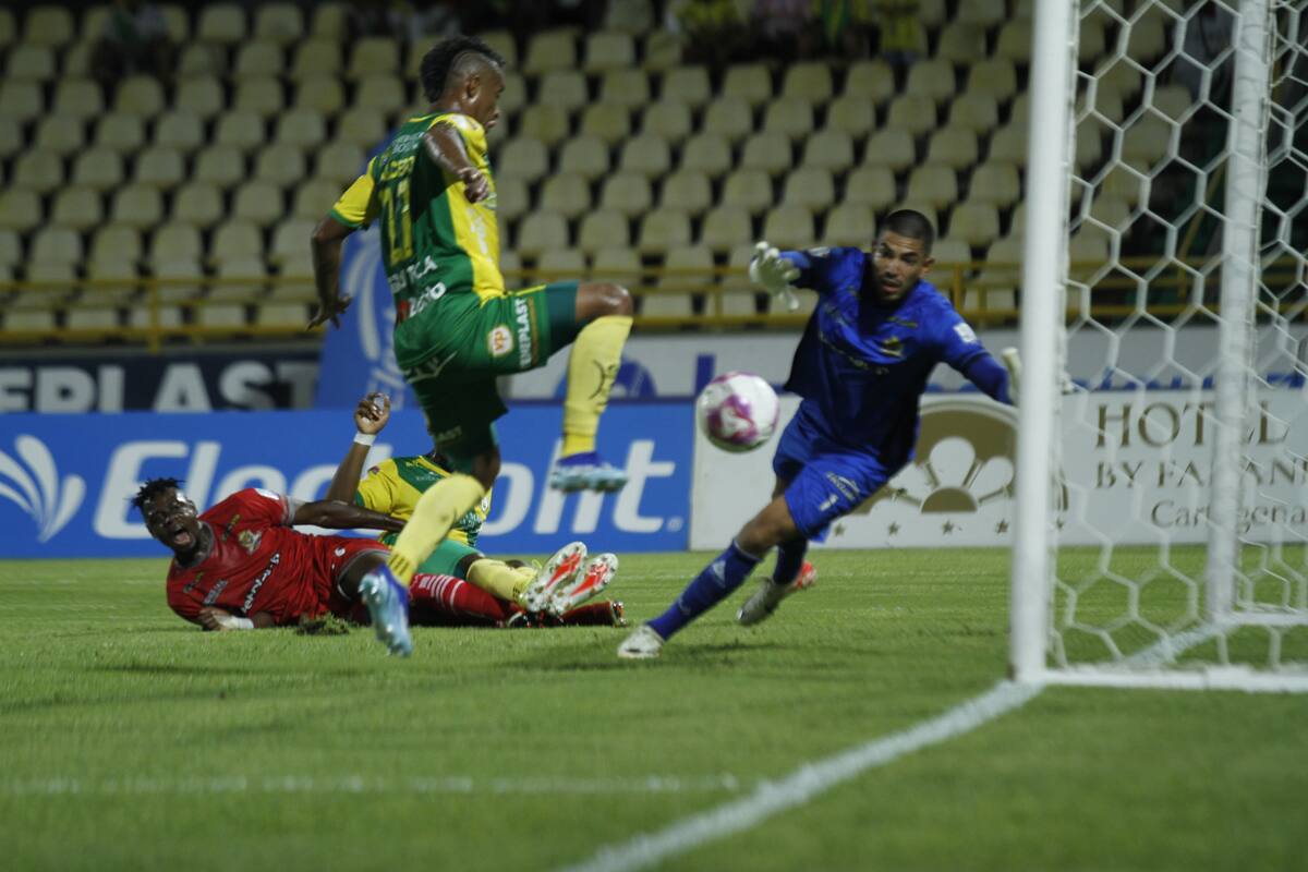 Real Cartagena se hizo sentir: Teófilo Gutiérrez regresó con dos pasegol