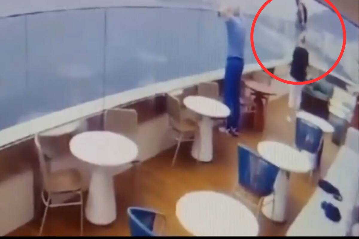 Video: arrestan a turista tras saltar de un edificio en paracaídas