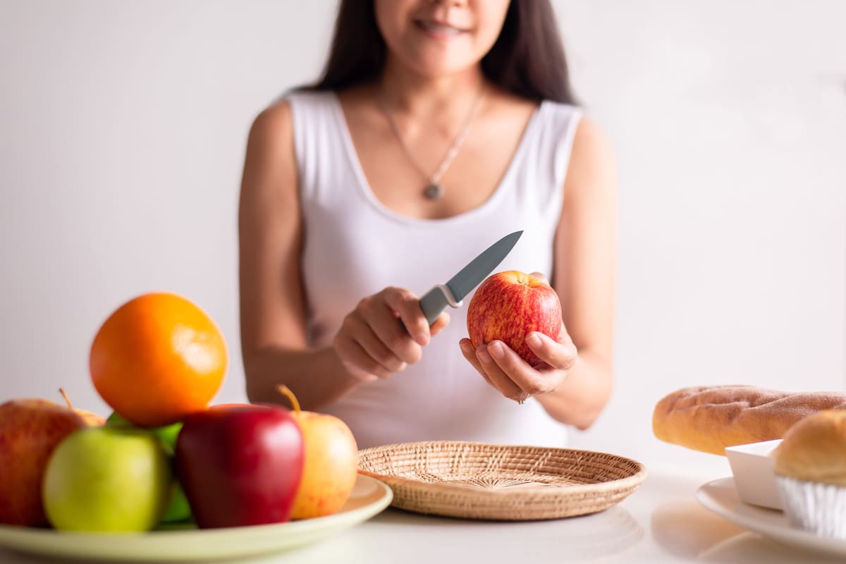 Tres pilares para una vida saludable según un médico con 40 años de experiencia