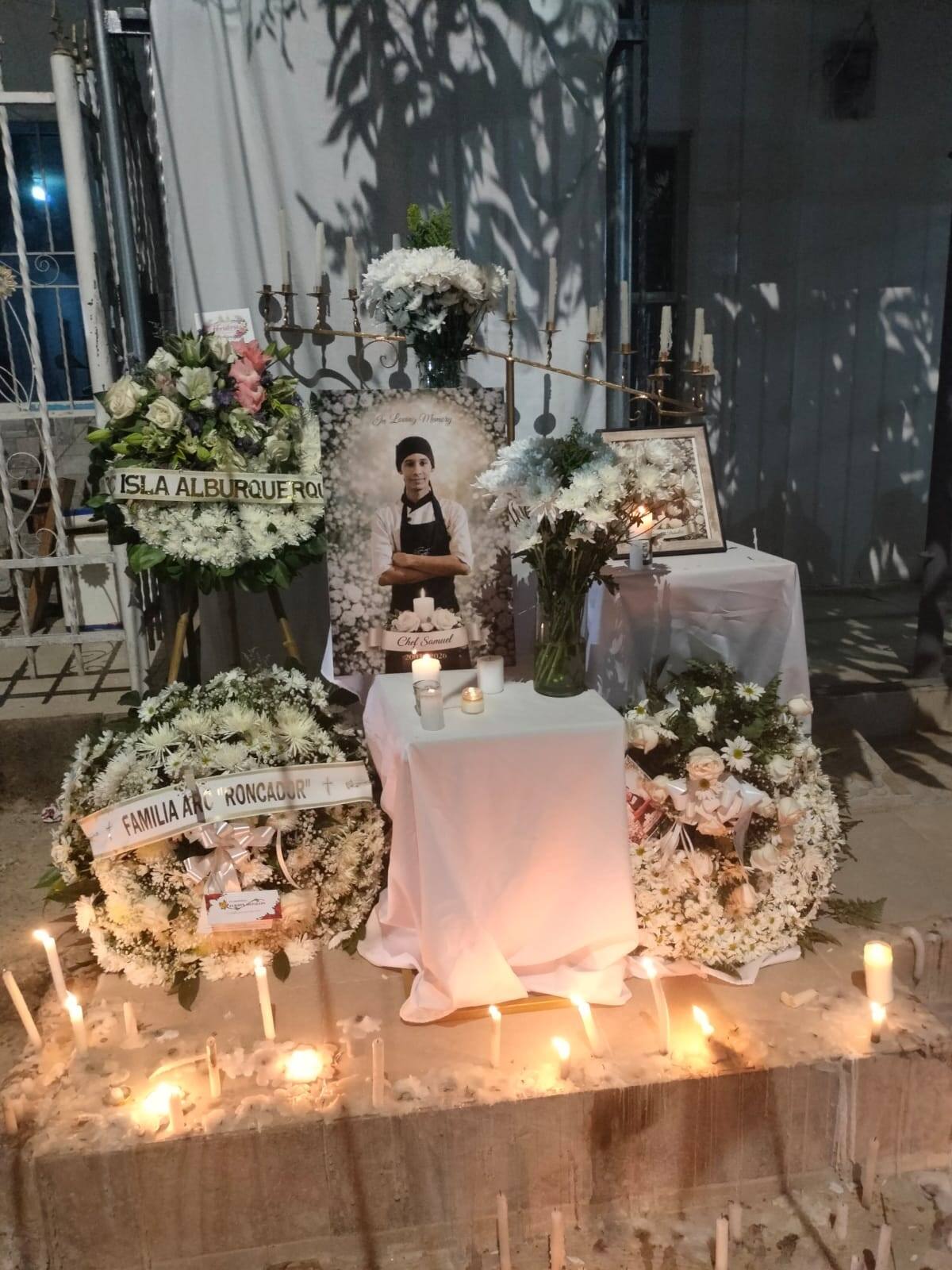 En Villa Zuldany despiden a Samuel Peñates, el chef que se ahogó en El Laguito. //CORTESÍA MUNDO NOTICIAS.