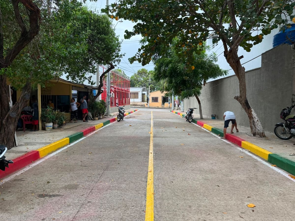 La calle “Bate de Tapita” en San Isidro fue entregada. // Foto: Cortesía - Alcaldía de Cartagena.