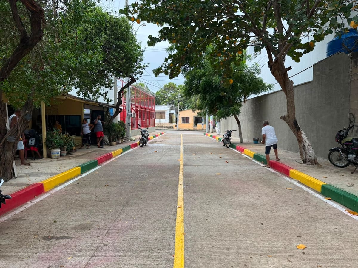 La calle “Bate de Tapita” en San Isidro fue entregada. // Foto: Cortesía - Alcaldía de Cartagena.