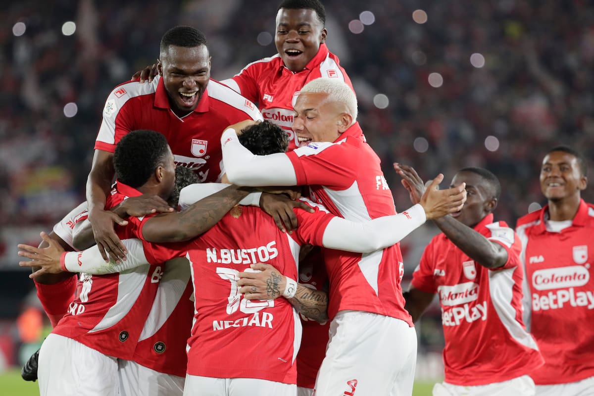 Santa Fe derrotó a Junior en la final de la Superliga de Colombia. //Foto, EFE: Carlos Ortega