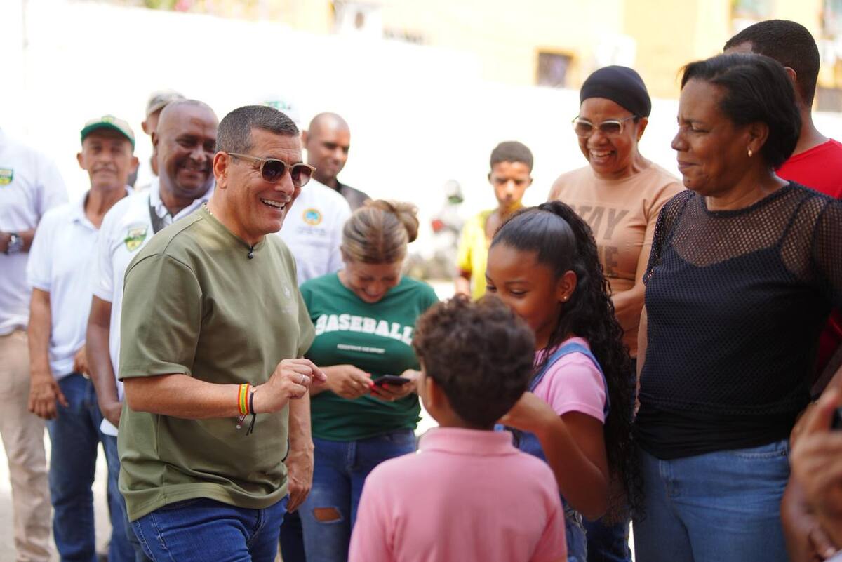 Alcalde Dumek Turbay hizo última inspección antes de la reapertura del colegio Santa María el próximo lunes 2 de marzo. // Foto: cortesía - Alcaldía de Cartagena.