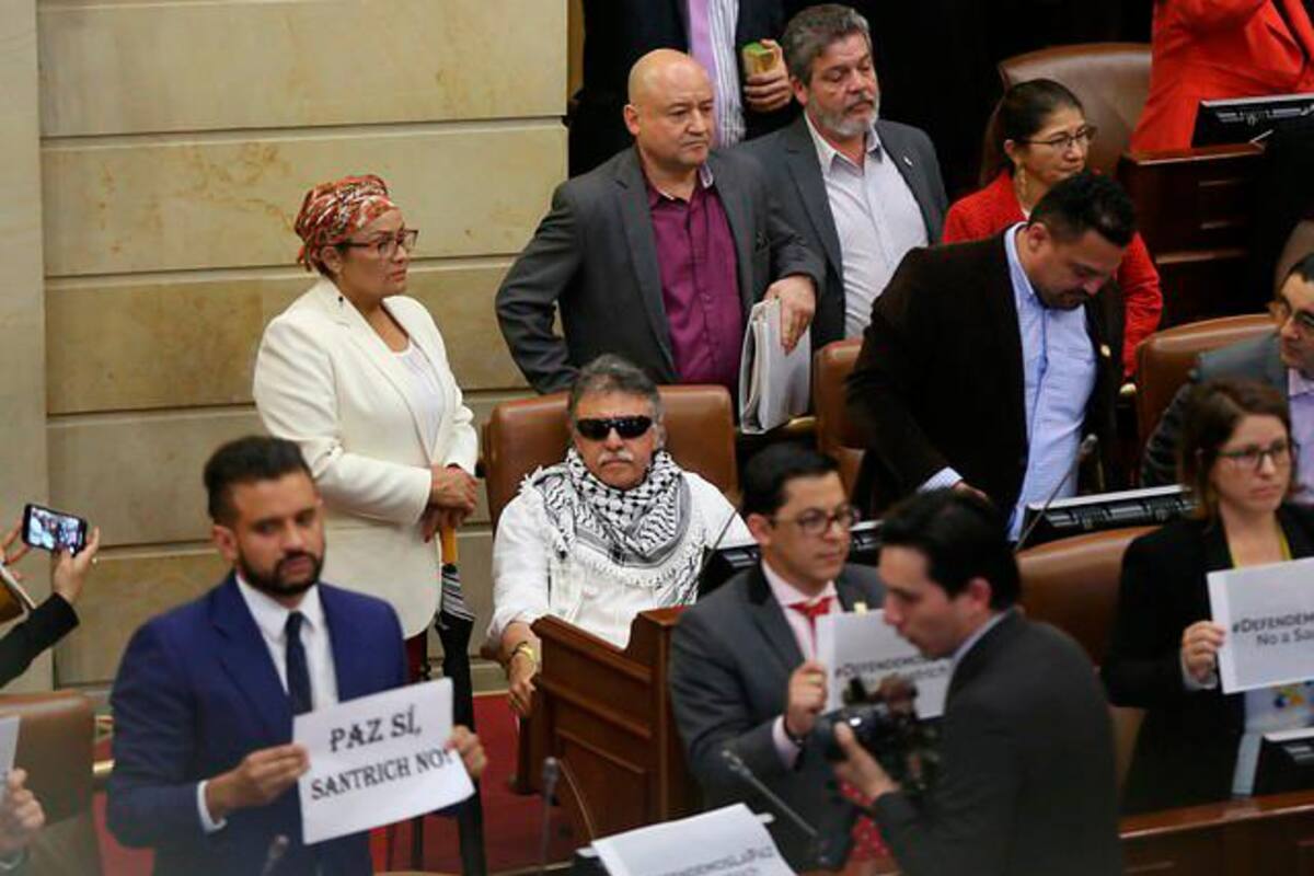 Llegada de Jesús Santrich a la Cámara causó rechazo e indignación