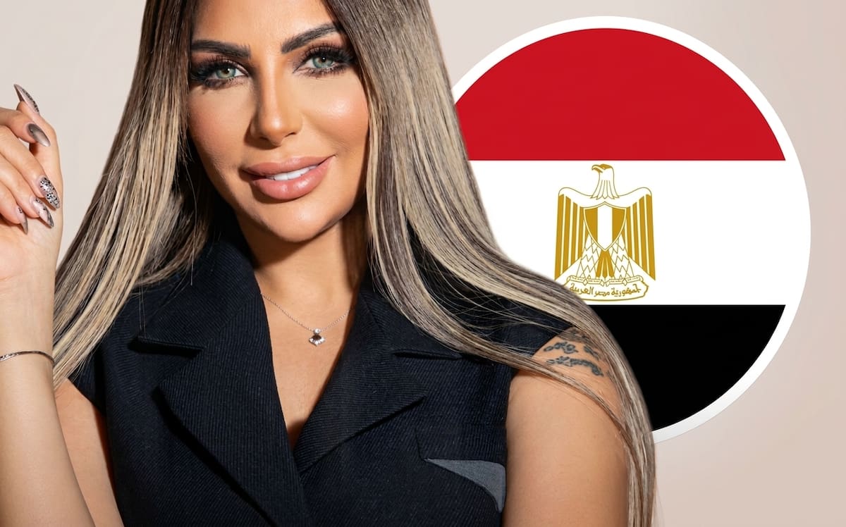 Un tribunal de Egipto impuso la pena de muerte a la comunicadora Sarah Khalifa, de 39 años, hallada culpable de fabricación y tráfico de narcóticos.