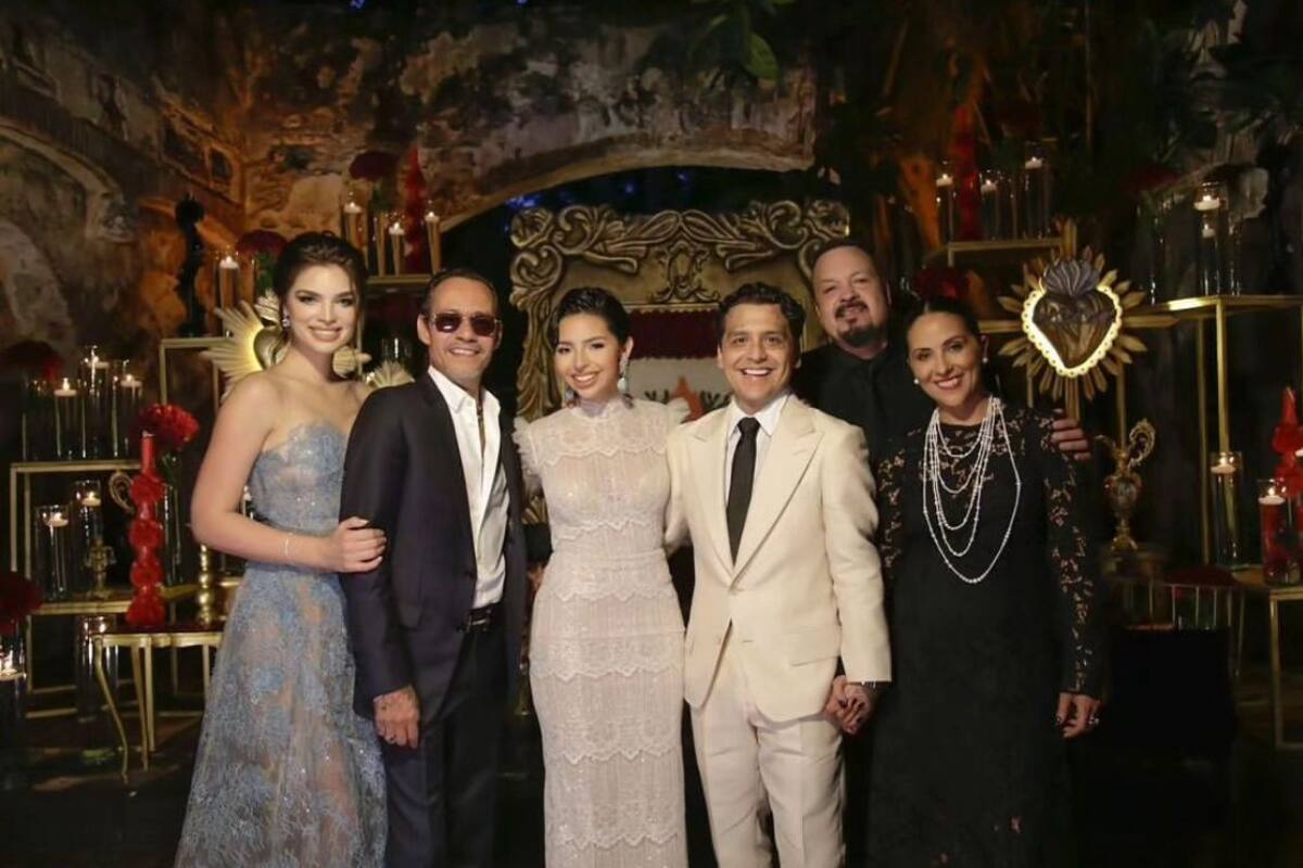 ¡Es oficial! Ángela Aguilar y Christian Nodal ahora son recién casados