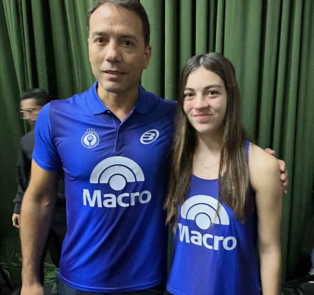 Sebastián Propato, coach, y Victoria Vílchez, de la selección Argentina de Pádel, categoría sub-18.//El Universal.