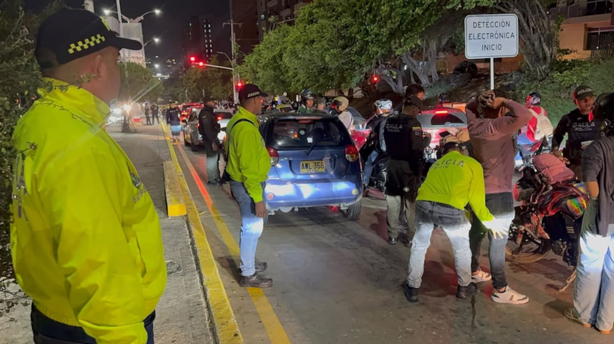 La Policía pondrá en acción las estrategias Barranquilla Blindada 360° y el Plan Cazador la Mebar, con sus capacidades humanas, tecnológicas y operativas para prevenir, disuadir y enfrentar el delito durante este fin de semana.//Cortesía Alcaldía de Barranquilla.