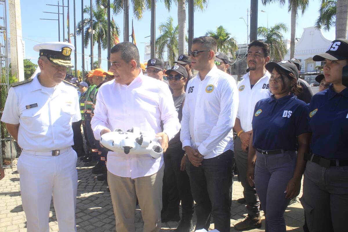Seguridad en la temporada de Fin de Año. // Foto: Julio Castaño - El Universal