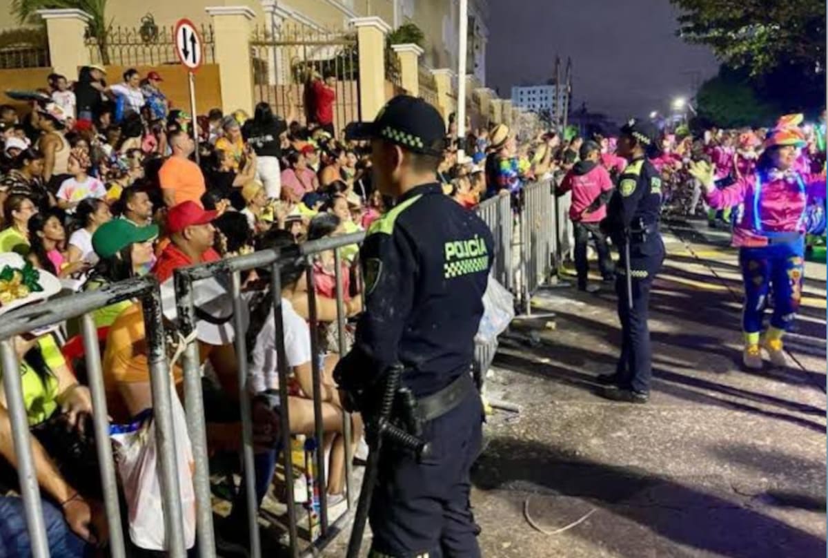 La Policía se ubicara en sitios estratégicos durante al desfile de La Guacherna del carnaval de Barranquilla.//Cortesía Policía Mebar.