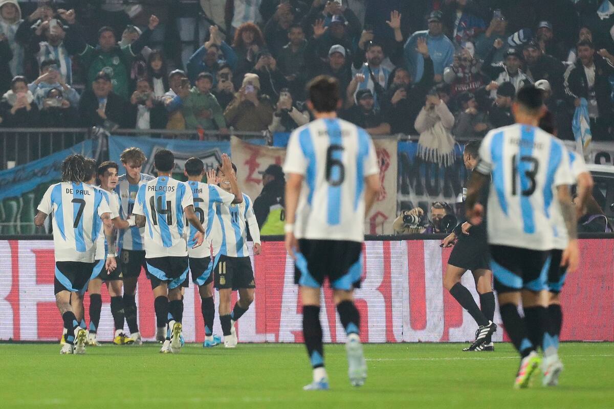 Argentina llegará motivado al partido con Colombia en Buenos Aires. //EFE