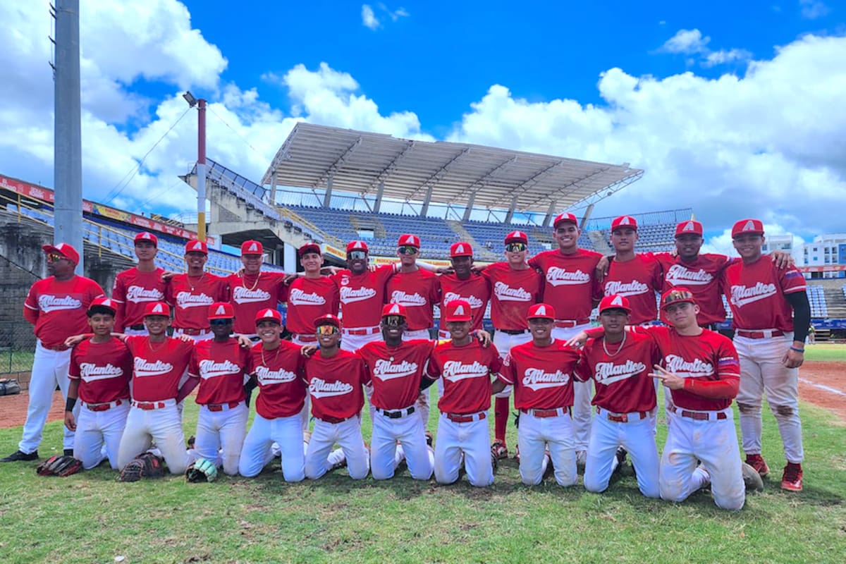 Liga de Béisbol exaltó el título de Atlántico en el Nacional U-18 de Montería