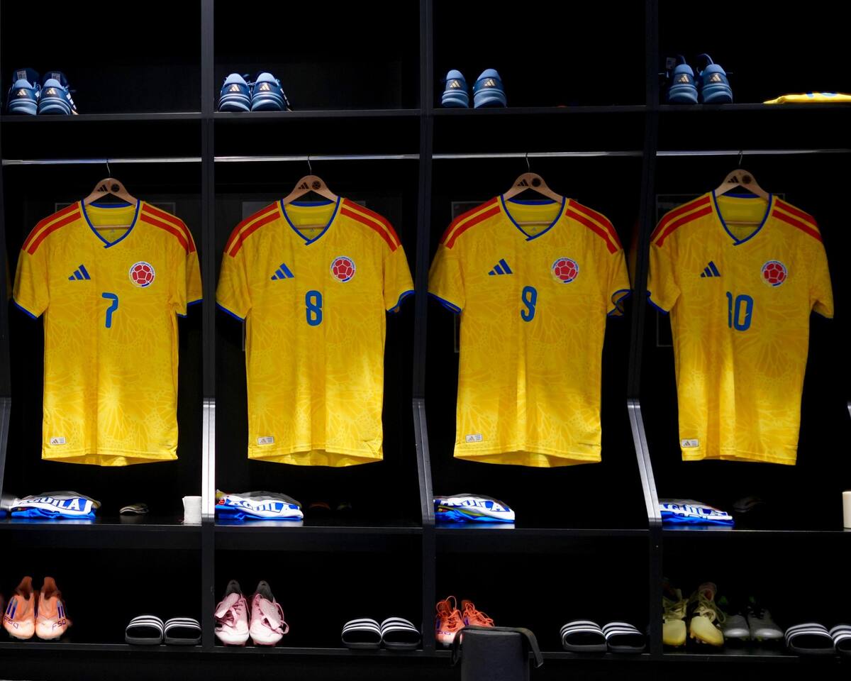 La Selección Colombia estrena su nueva camiseta ante Nueva Zelanda. //Foto: @FCFSeleccionCol