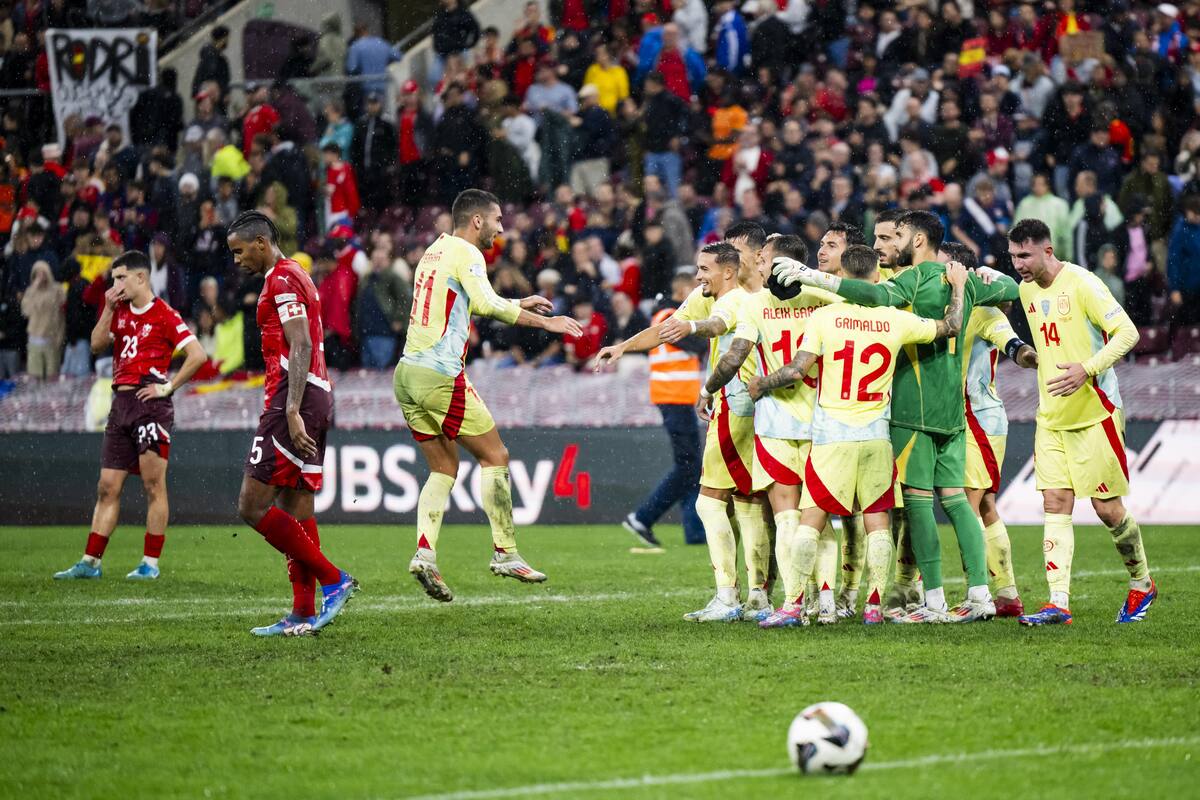 España bailó a Suiza como visitante y sigue invicta en Europa