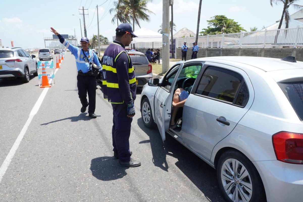 Hay multas para las personas que no cumplan el pico y placa en Cartagena. // Foto: Archivo.