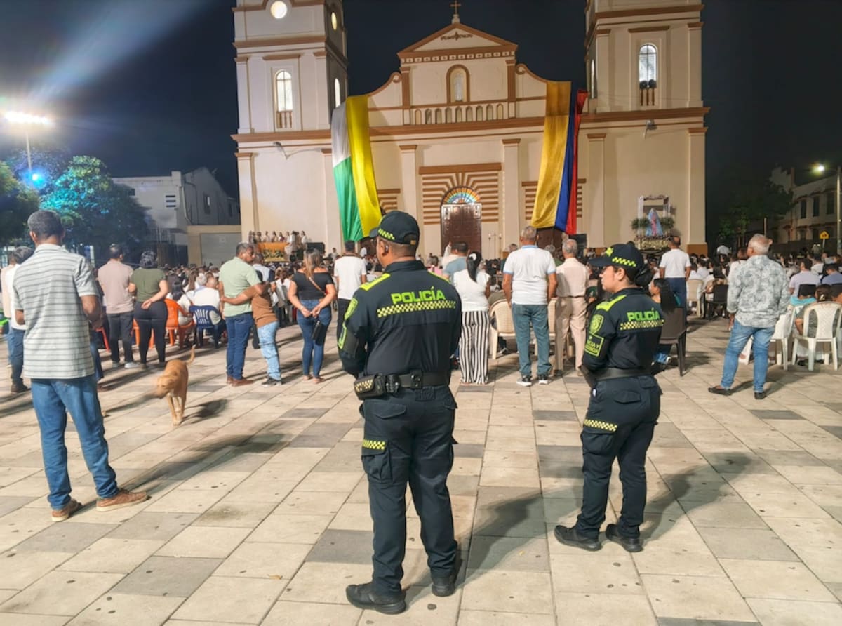 a Policía estuvo presente en los actos litúrgicos que se desarrollaron en los 18 municipios bajo la jurisdicción del Comando del Departamento de Policía Atlántico.//Cortesía Policía Atlántico.