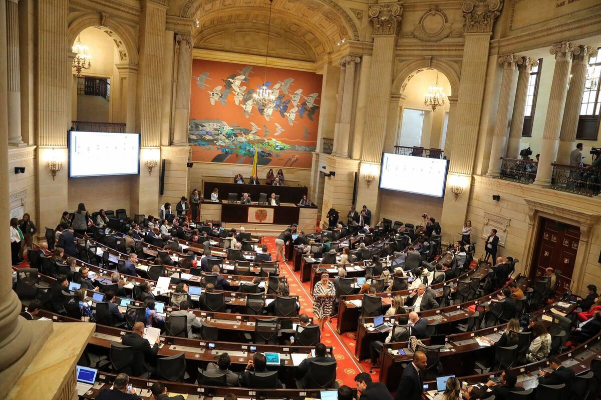 Cuatro proyectos de ley que buscarán reformar el sistema de salud de Colombia deberán ser debatidos por el Congreso de la República. Foto: Senado/VANGUARDIA