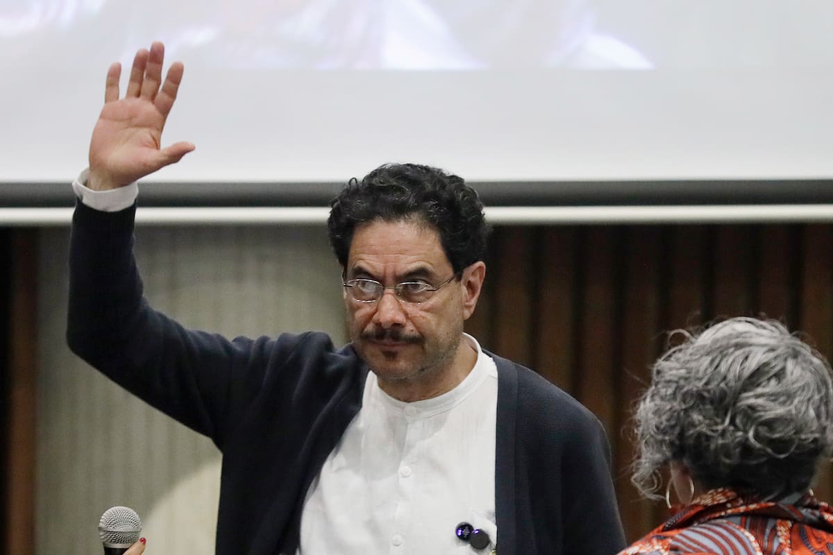 Cepeda anuncia que de ganar elecciones aplicará reformas de fondo en Colombia