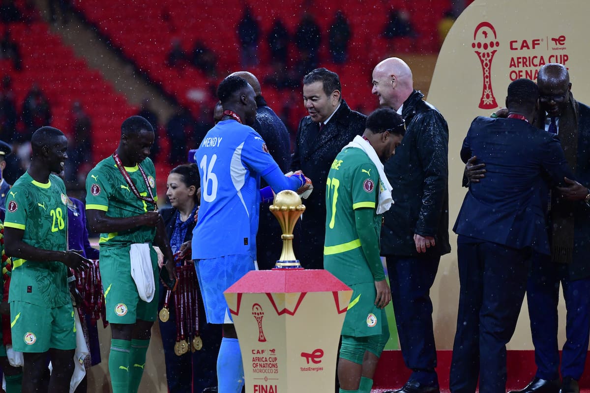 Senegal se consagró campeón de la Copa África en una polémica final. //Foto, EFE: JALAL MORCHIDI