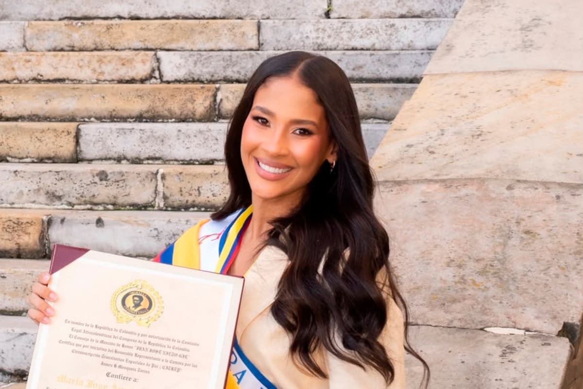 Señorita Bolívar recibe condecoración del Congreso por su labor social y liderazgo