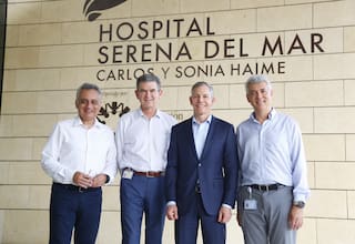 Encuentro con Ronald Lavater en el Hospital Serena del Mar