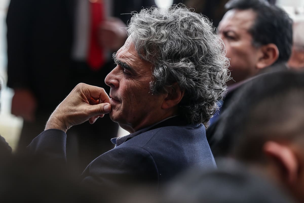 El precandidato presidencial Sergio Fajardo pidió convocar la Comisión Asesora de Relaciones Exteriores ante la crisis con Venezuela y las amenazas de Trump // Foto: Colprensa - Catalina Olaya.