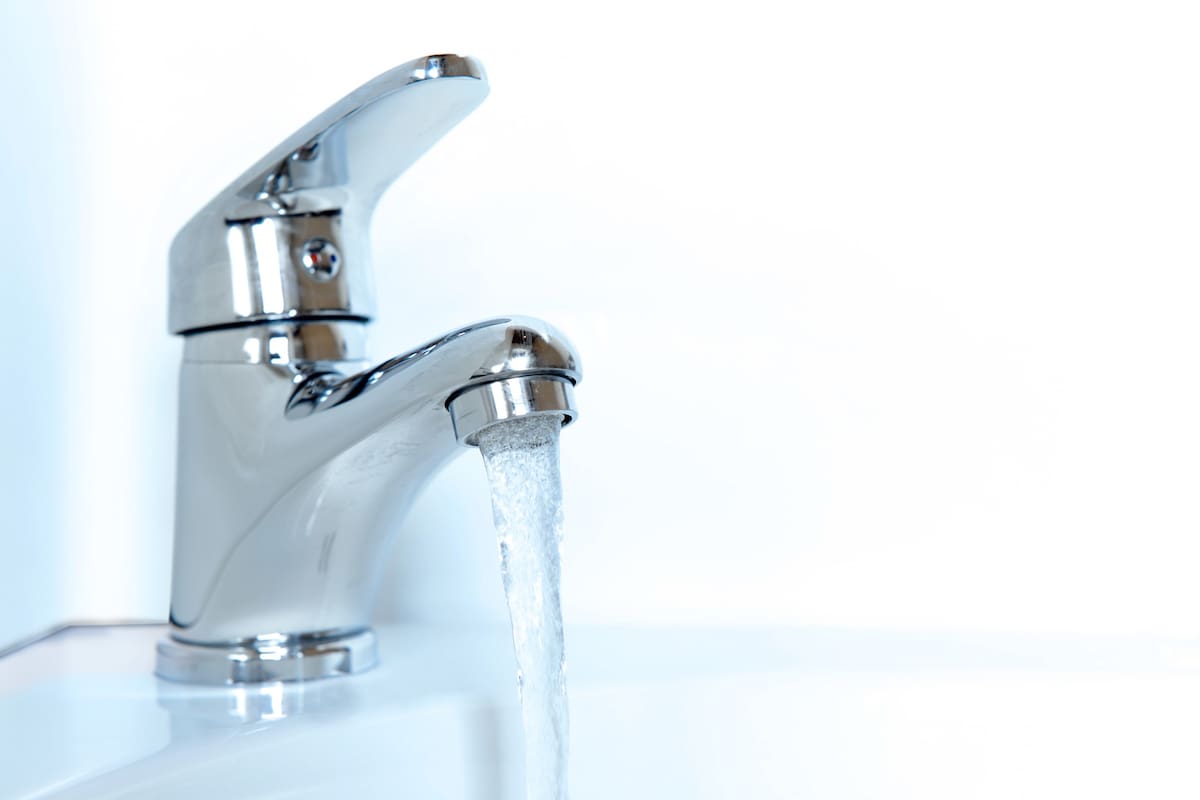 Cartagena amanece con servicio de agua tras daño en tubería en Henequén