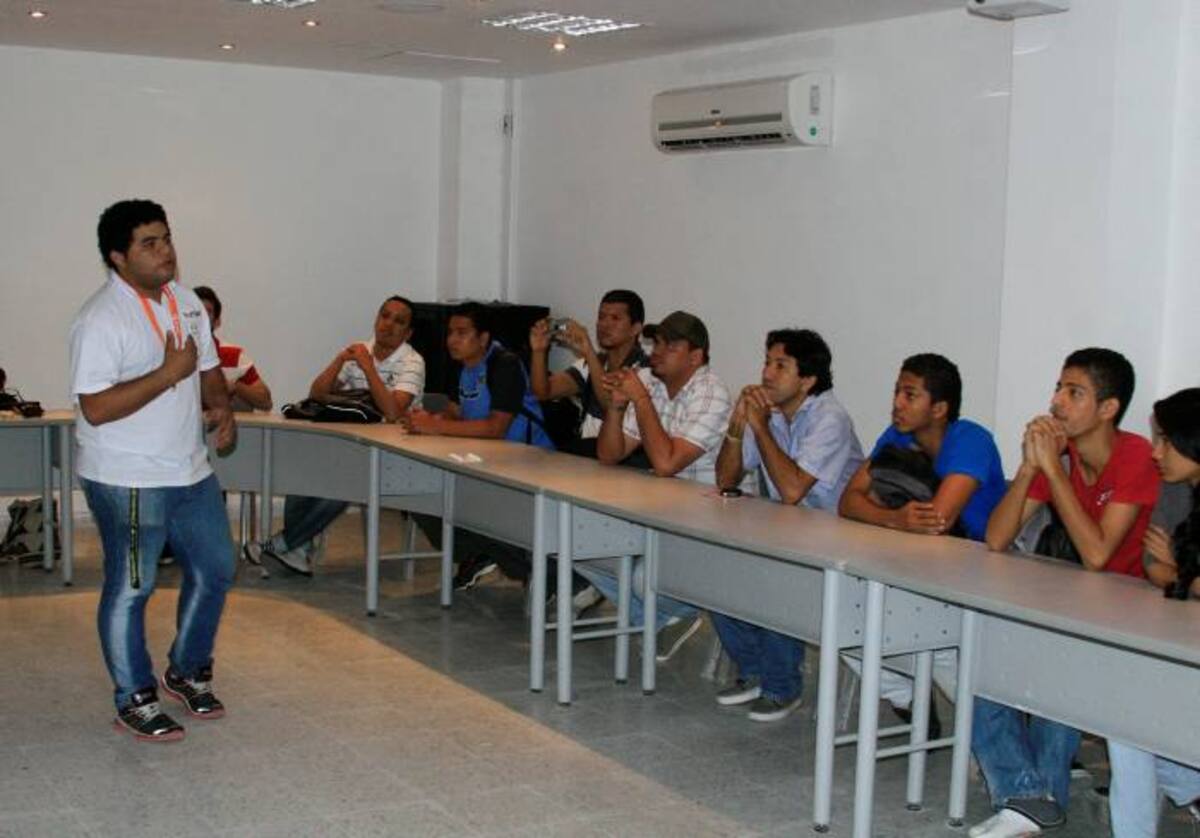 Durante El Día Internacional del Software Libre se dictaron talleres prácticos y de forma simultánea sobre robótica, aplicaciones en Android y Redes comunitarias (Caribe Mesh) Dagoberto Cabarcas - El Universal