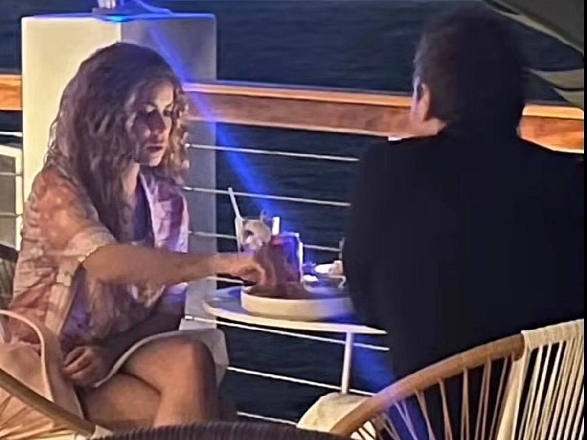 Shakira cenando con Antonio de la Rúa en Miami. //Foto: tomada de redes sociales.