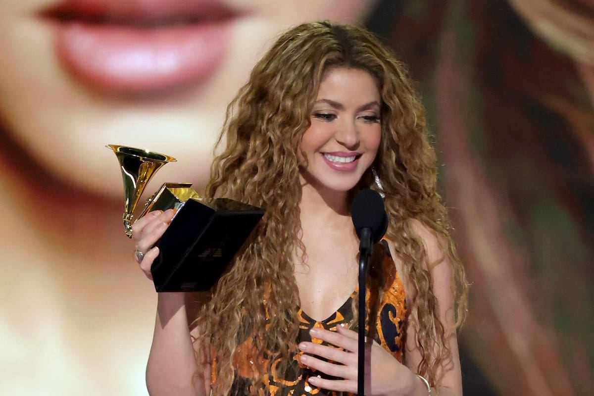 En video: así fue la presentación de Shakira en los Grammy