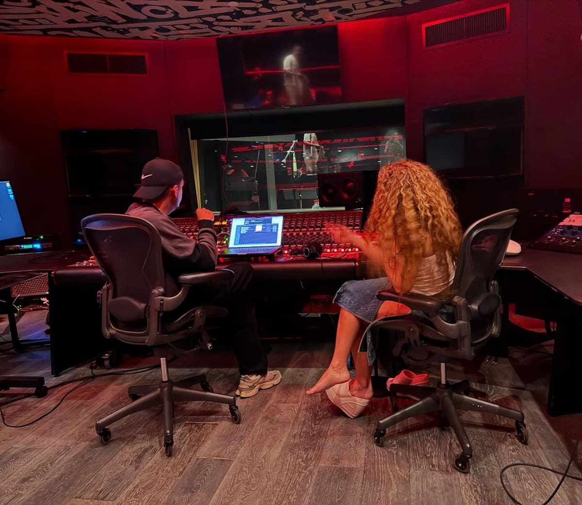 Shakira es apodada como la "reina del pop latino" por su alto nivel de ventas, versatilidad vocal, éxito e influencia. //Foto: IG @shakira