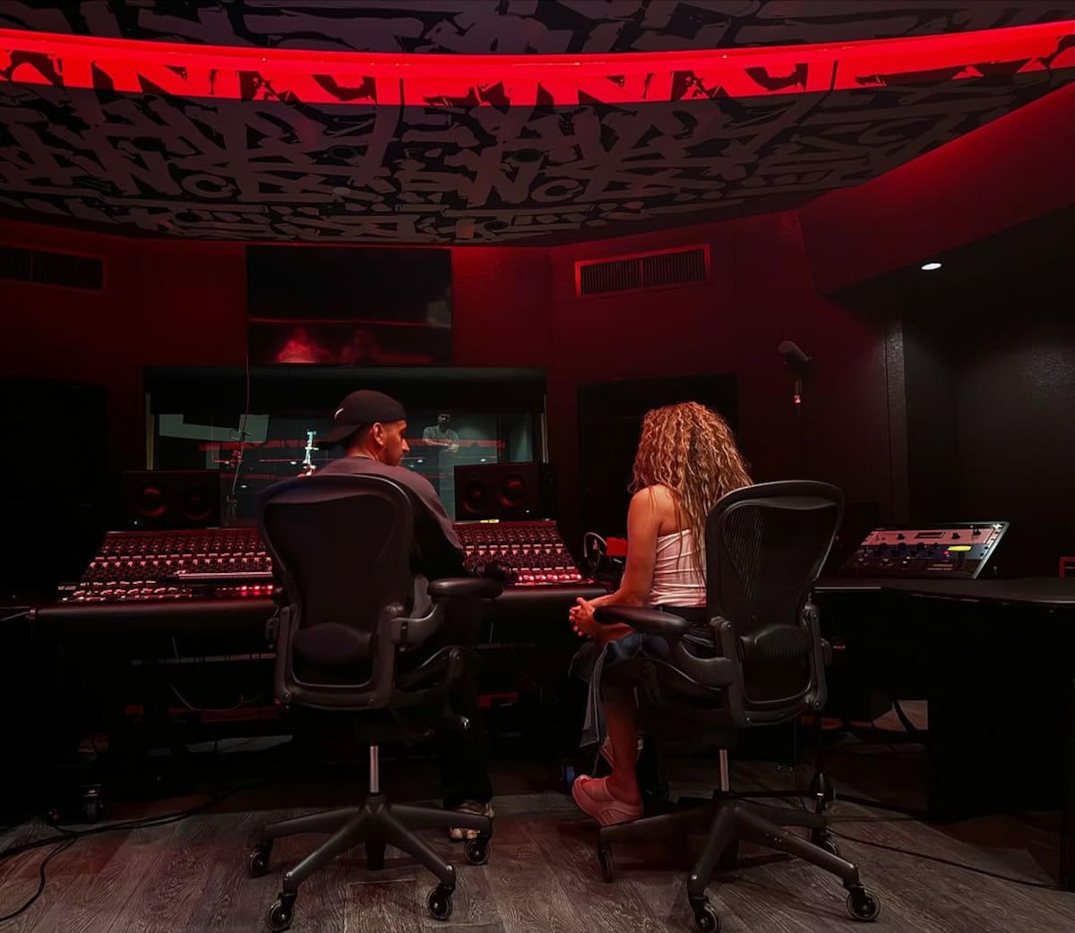 Shakira es apodada como la "reina del pop latino" por su alto nivel de ventas, versatilidad vocal, éxito e influencia. //Foto: IG @shakira