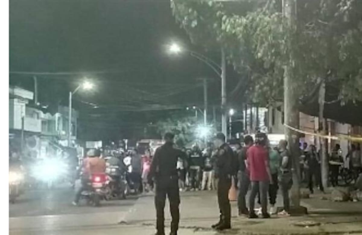 Dos hombres fueron asesinados y tres más fueron baleados en atentados perpetrados por sicarios en moto en los barrios Olaya Herrera, La Quinta y Las Palmeras.