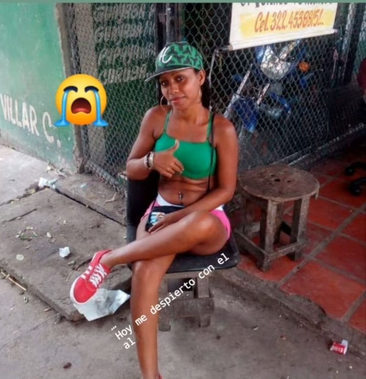 Separados solo por unos cuantos metros, sobre un tronco enterrado en el suelo húmedo, yacían Luis Miguel Zarabia Rodríguez y una mujer que los testigos identificaron como Silvia Patricia.