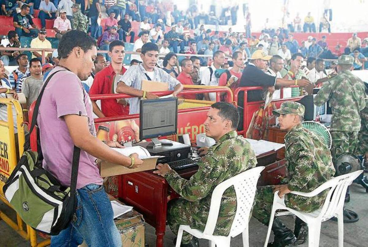 La nueva oportunidad a los bachilleres es para que definan su situación militar, no queden remisos y tengan que pagar una multa.