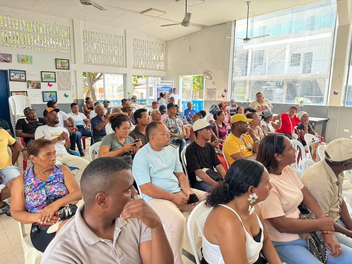La comunidad de Pasacaballos asistió a la socialización del proyecto. // Alcaldía de Cartagena