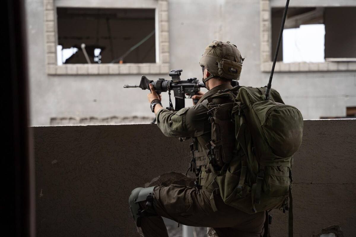 Varios militares israelíes durante una de las operaciones en la Franja de Gaza. //EFE