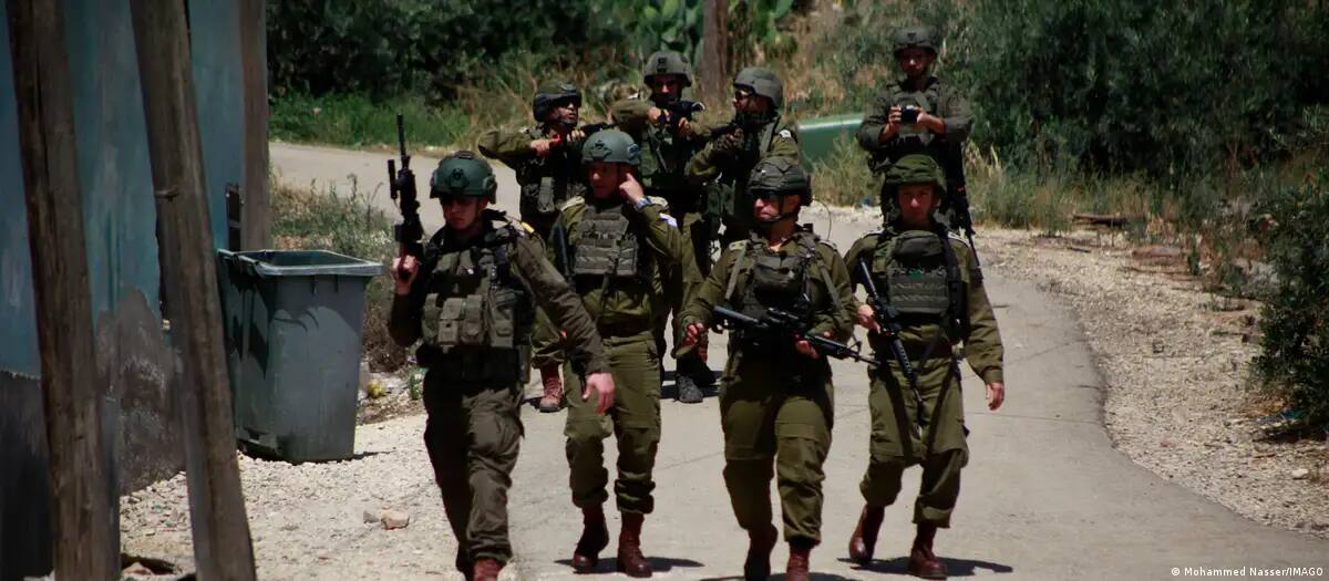 Soldados israelíes en territorio palestino de la Franja de Gaza. //EFE