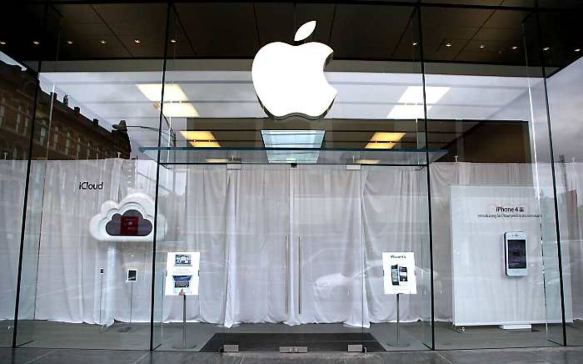Apple Stores AP Charles Rex Arbogast